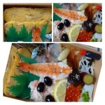 Yamanaka - ちらしは「大きめの玉子焼き」「海老」「イクラ」「鯛」「蟹の身」「イサキ（だと思うのですが）」「椎茸」「黒豆」「サツマイモの甘露煮」などが入っています。
