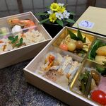 四季亭　はな村 - 折詰弁当二段