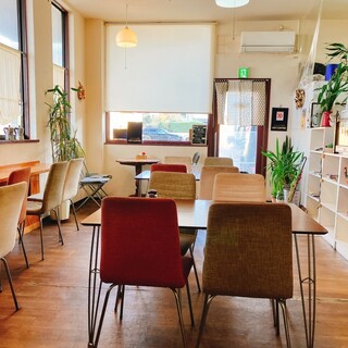 コーヒーと食事 TRAD_2