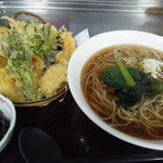 手打ち蕎麦しなの屋吉べぇ - 野菜天そば