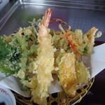 手打ち蕎麦しなの屋吉べぇ - 海老　イカ入り天ぷら