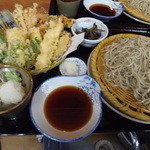 手打ち蕎麦しなの屋吉べぇ - 天ざる