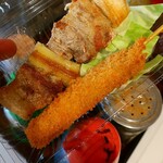 フーズショップナゴヤ - 串カツ130円/ねぎま180円