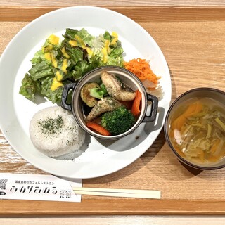 みのるダイニング_2