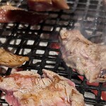 大衆炭火焼肉ジンギスカン ホルモン酒場 風土. - 