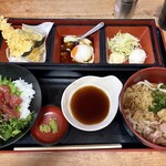 ダイキチうどん - 料理写真: