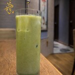 北海道 海の幸・山の幸 彩葉 - 豆乳と焼酎、抹茶を合わせた濃厚なオリジナル抹茶ハイ。まろやかでコクのある味わいが楽しめます。
