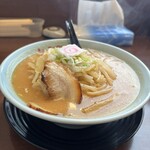 ラーメンさんぱち - 料理写真: