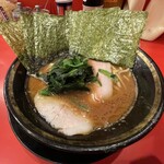 横浜家系ラーメン 大輝家 - ラーメン＋海苔