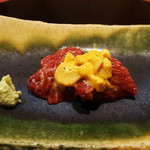 にくの匠 三芳 - 京都牛の朝引きと赤ウニ(2014/9月撮影)