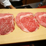 にくの匠 三芳 - すき焼き用近江牛(2014/9月撮影)