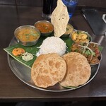 Indian Street Food & Bar GOND - ミールス。