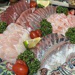 わら焼 宿酔 - 豪快な皿鉢料理！