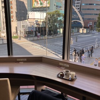 カフェ ベローチェ_2