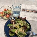 スラッシュカフェアンドバー 川崎 - まりねは人数分なので1人分はもっとちいさいですよ