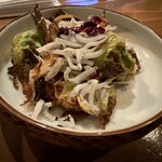 角打ち割烹 CONBU - 芽キャベツグリルしらす乗せ