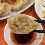 青山餃子房 - 