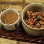 おつまみ２種(やみつきクルミ、自家製烏賊塩辛)