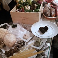 セットセッテ - メイン食材のワゴン