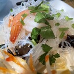 マンゴツリーカフェ - ヤムウンセン　結構良いエビ