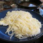 鳥幸 - こちらのうどんは稲庭うどんです。