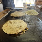 山口お好み屋 - お好み焼きは広島風な薄い生地