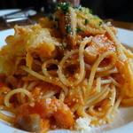 フォセッタ - 生ハム・キャベツ・木の子のトマトソース・スパゲティ