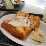 BUG Cafe - 