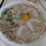 丸幸ラーメンセンター - ◆満腹ラーメン 生卵入り 750円