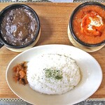 あめいろ･たまねぎ - 料理写真:コンビカレー（ポーク＆バターチキン；ライス３００ｇ）