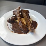 創作イタリアンレストラン TAK BAR - 名物　スペアリブの煮込み　バーベキューソース