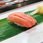 根室花まる - 料理写真:本鮪中トロ 380円