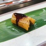 根室花まる - 煮穴子 380円
