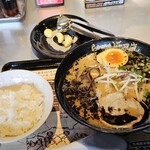 らあめん花月嵐 - 【限定】九州熊本豚骨 黒マー油ラーメン味千　980円