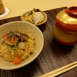 銀座 小十 - ブリ+ゴボウの土鍋炊き込みご飯