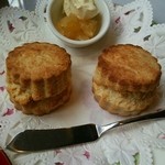 34830718 - クリームセットのスコーン