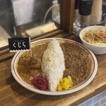 CURRY SHOP くじら - 