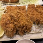 とんかつ多酒多彩 地蔵 - 牡蠣フライ、相変わらずデケェ‼️