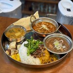 BLOCK HOUSE 水曜カレー - 