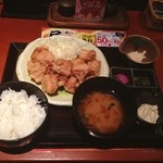 鳥どり - 唐揚げ食べ放題御膳！！
900円

ソースはポン酢、タルタルソース、辛味ソースが選べる。