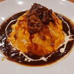 ココス - 料理写真:とろ~りチーズと濃厚ビーフシチューのふわとろオムライス