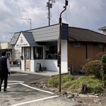 創業二百三十年食堂 - あれっ、ハリボテ　母屋は古いが築230年では無さそう
