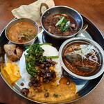 BLOCK HOUSE 水曜カレー - 