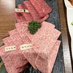 炭火焼肉 牛和鹿 - 