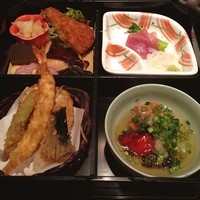 逸品料理屋 流石 - ランチの松花堂弁当