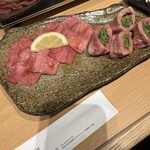 YAKINIKUEN 忍鬨 大阪梅田店 - 