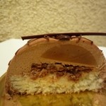 パティシェリア - カフェ・プラリネ・ノワゼット断面