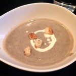 ダイニングキッチン プーハウス - スペシャルランチ マッシュルームのスープ