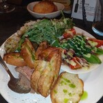 23 - 前菜3種盛り（レバームース、ホタルイカのマリネ、椎茸のフリット）