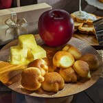 りんごとバター。 - 料理写真:フィナンシュ